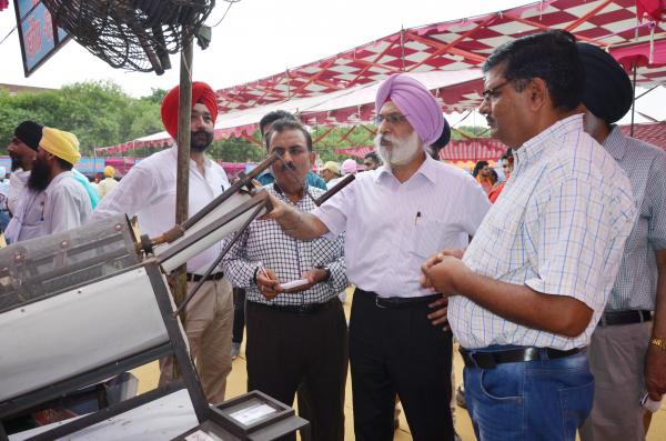 Dr. A. S.  Nanda, Vice Chancellor and other officers of the University visited the exhibit stalls on 2nd day of Pashu Palan Mela